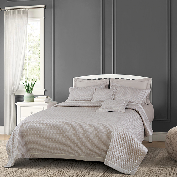Regal Collection Premium Bedcover